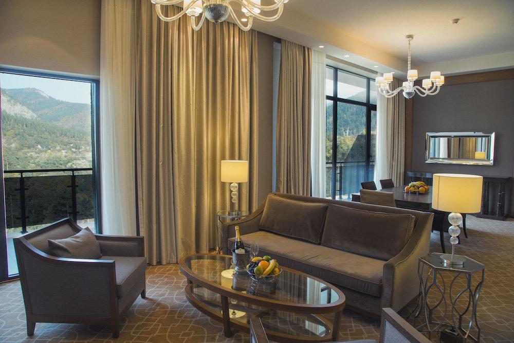 Borjomi Likani Hotel, Боржомі Екстер'єр фото