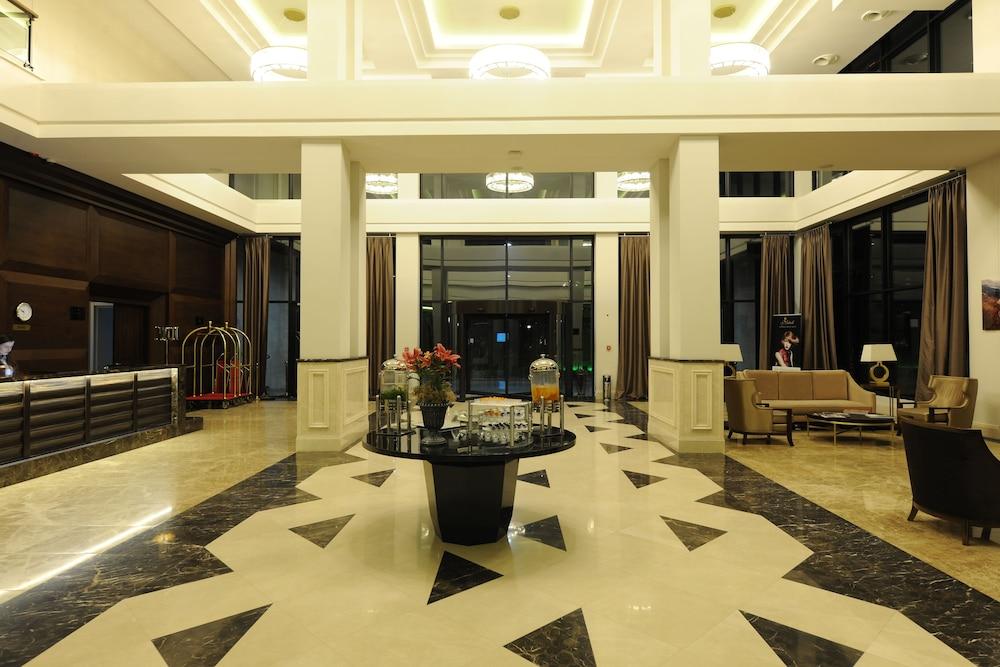 Borjomi Likani Hotel, Боржомі Екстер'єр фото